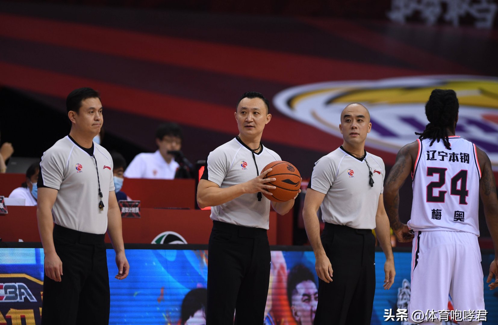 今晚葡超焦点战，深圳男篮强势反弹，质疑声仍在，训练强度明显提升(今晚60分重播)-沙巴体育